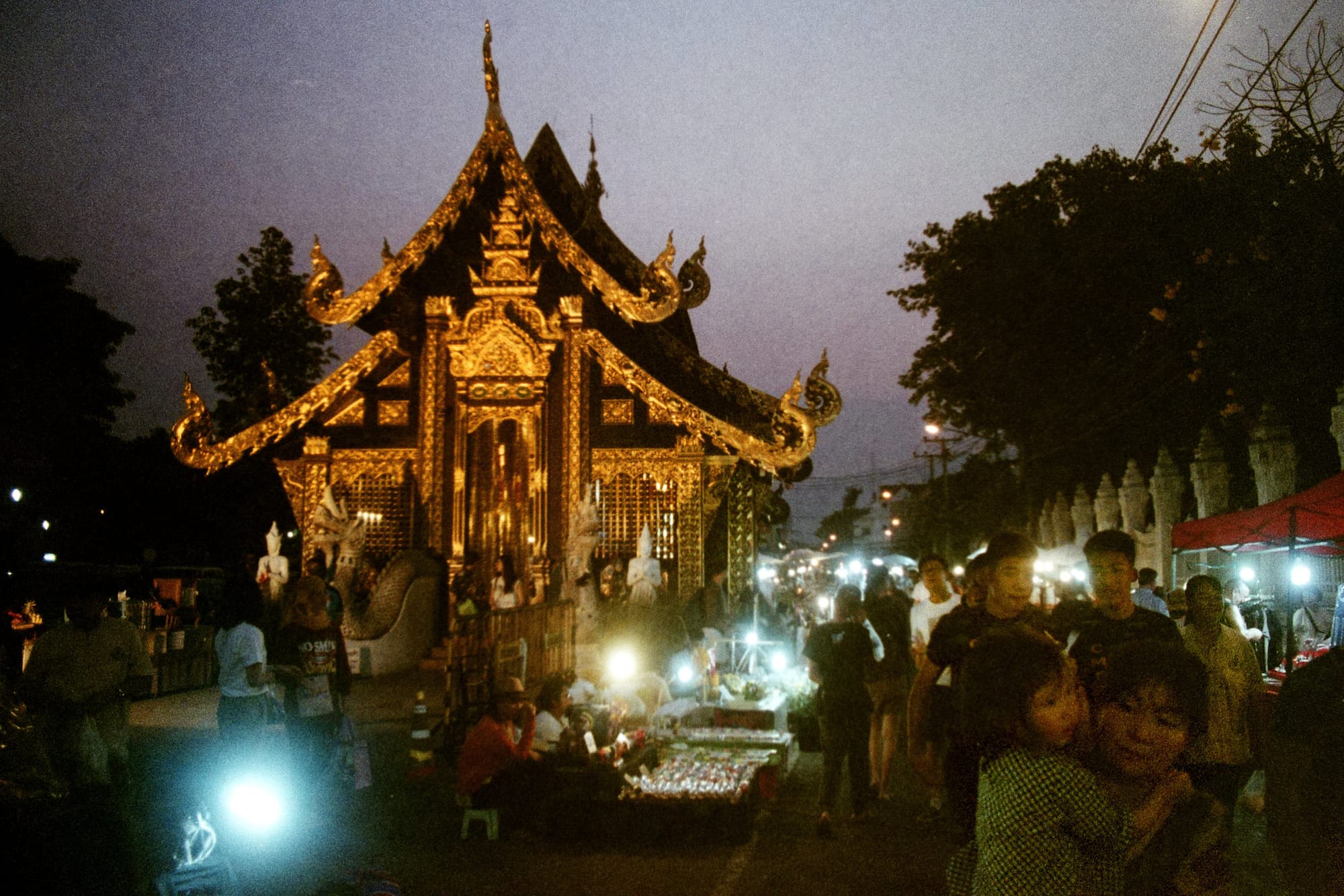 Leica R3 + Elmarit-R 28mm + Superia 400